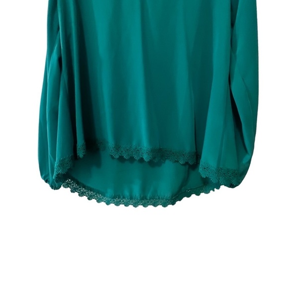 Lovers + Friends Green V-Neck Balloon Sleeve Lace Embroidered Detail Blouse M - Picture 4 of 12